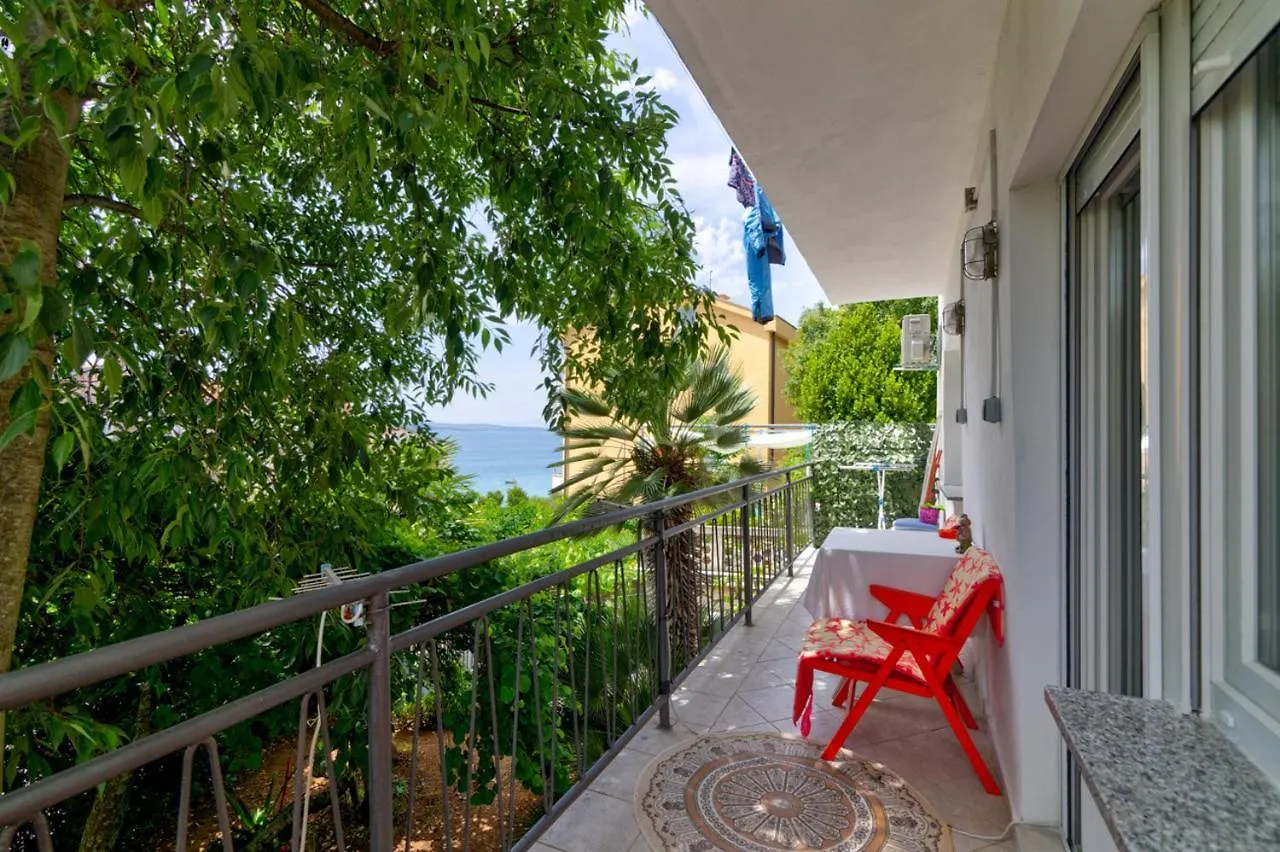 Sl Sun 6 App 2 Apartment Selce Croatia