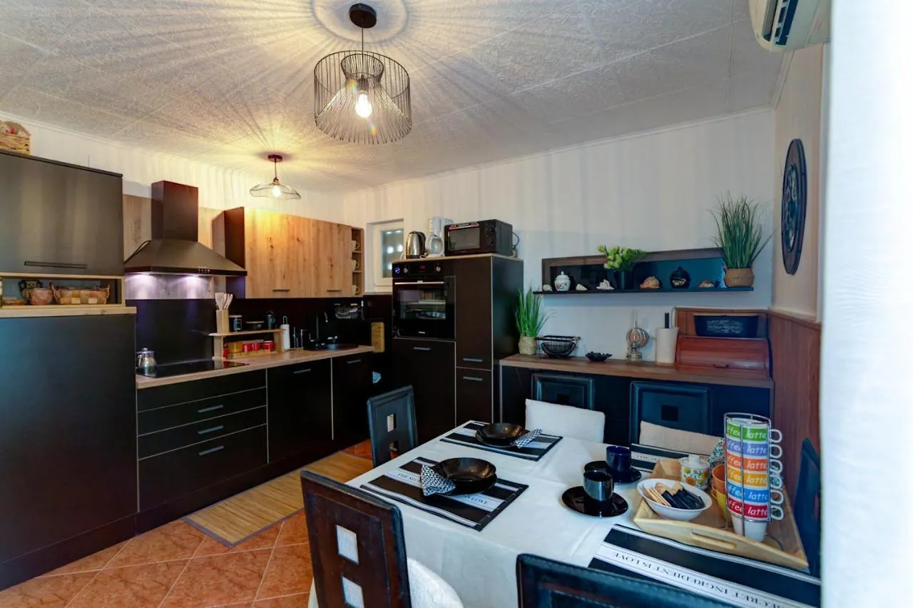 Sl Sun 6 App 2 Apartment Selce