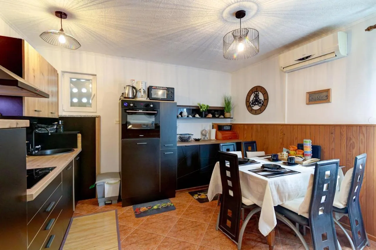 Sl Sun 6 App 2 Apartment Selce